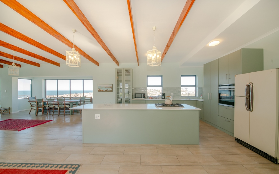 4 Bedroom Property for Sale in Sunny Seas Estate Western Cape